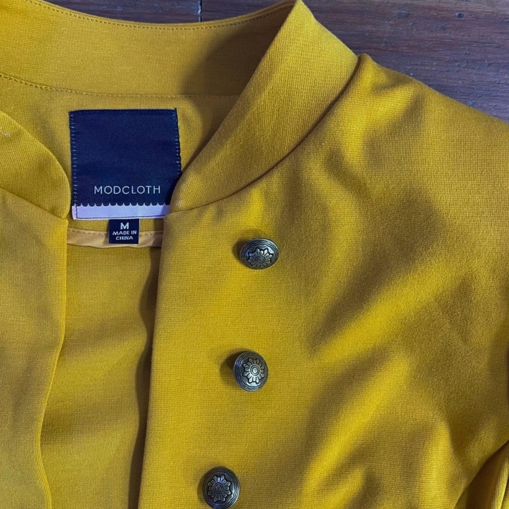ModCloth Mustard “Glam Believer” Knit Military-Style Blazer Size Medium💛🍄 - Picture 7 of 8